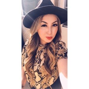 Meet your Posher, Monica